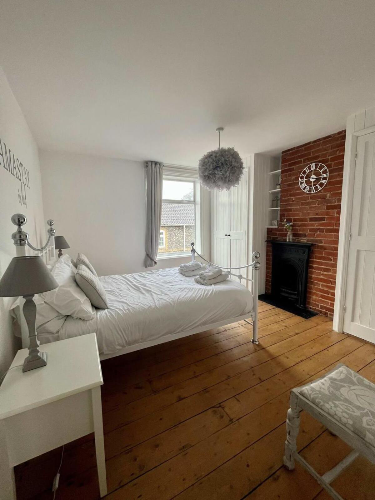 Bury St. Edmunds Cosy 2 Bedroom Victorian Townhouse In The Town Centre المظهر الخارجي الصورة